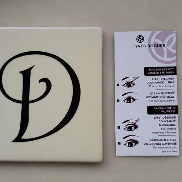 Yves Rocher Makeup Brush 5 Piece Bundle w/ Travel Case NWT - Picture 4 of 7